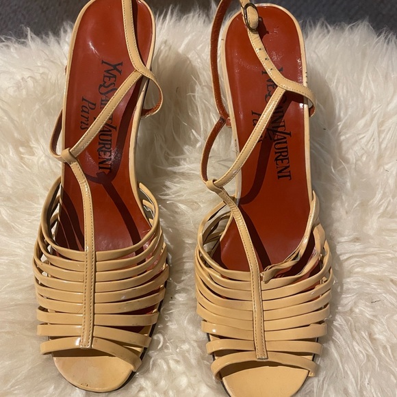 Rare Vintage Yves Saint Laurent heels (1960s-1979s) - Picture 4 of 6